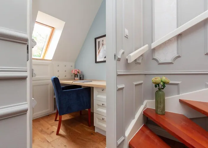 Profesorskie Διαμέρισμα *